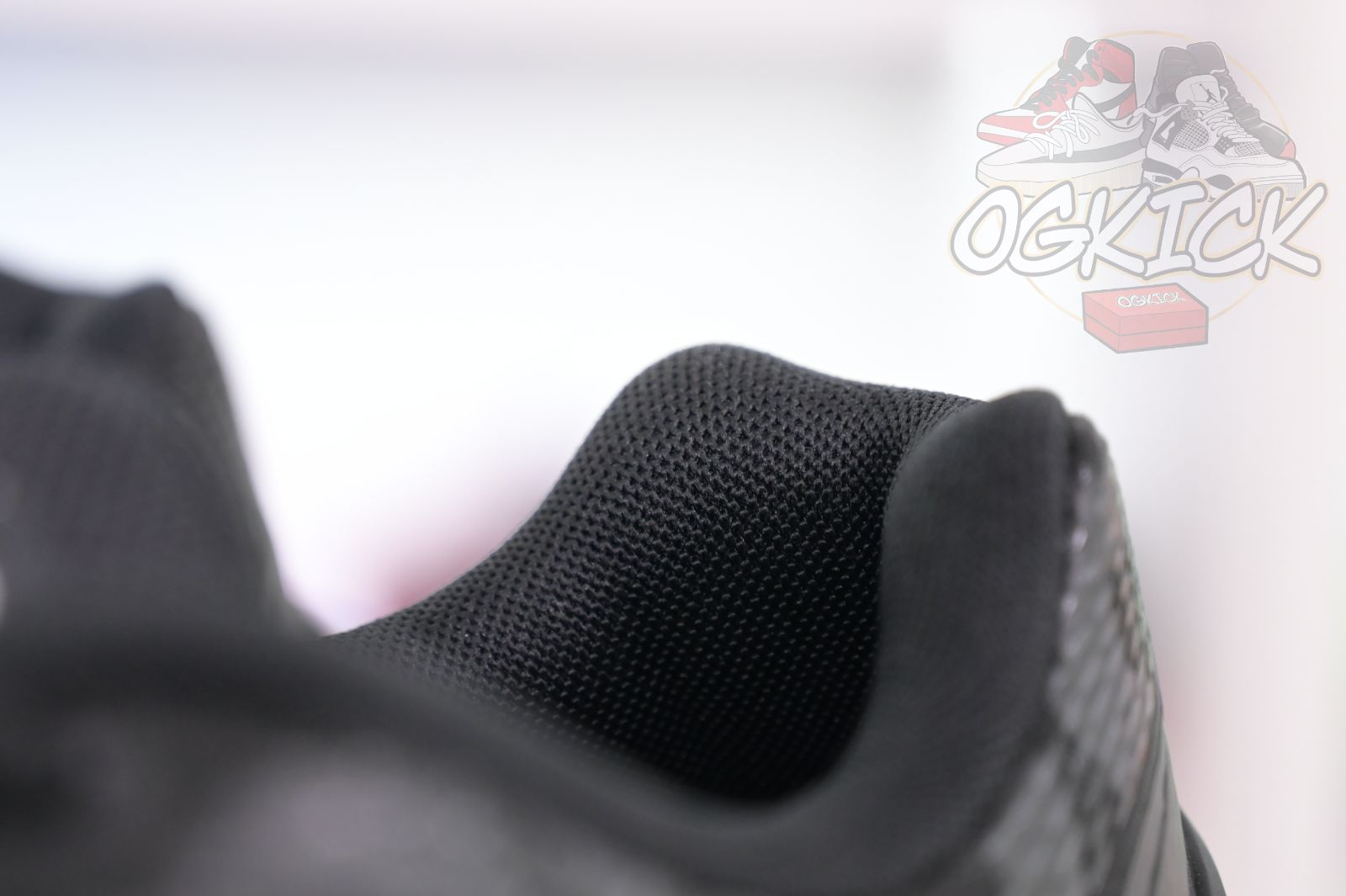 Supreme x Nike Air Max Dn