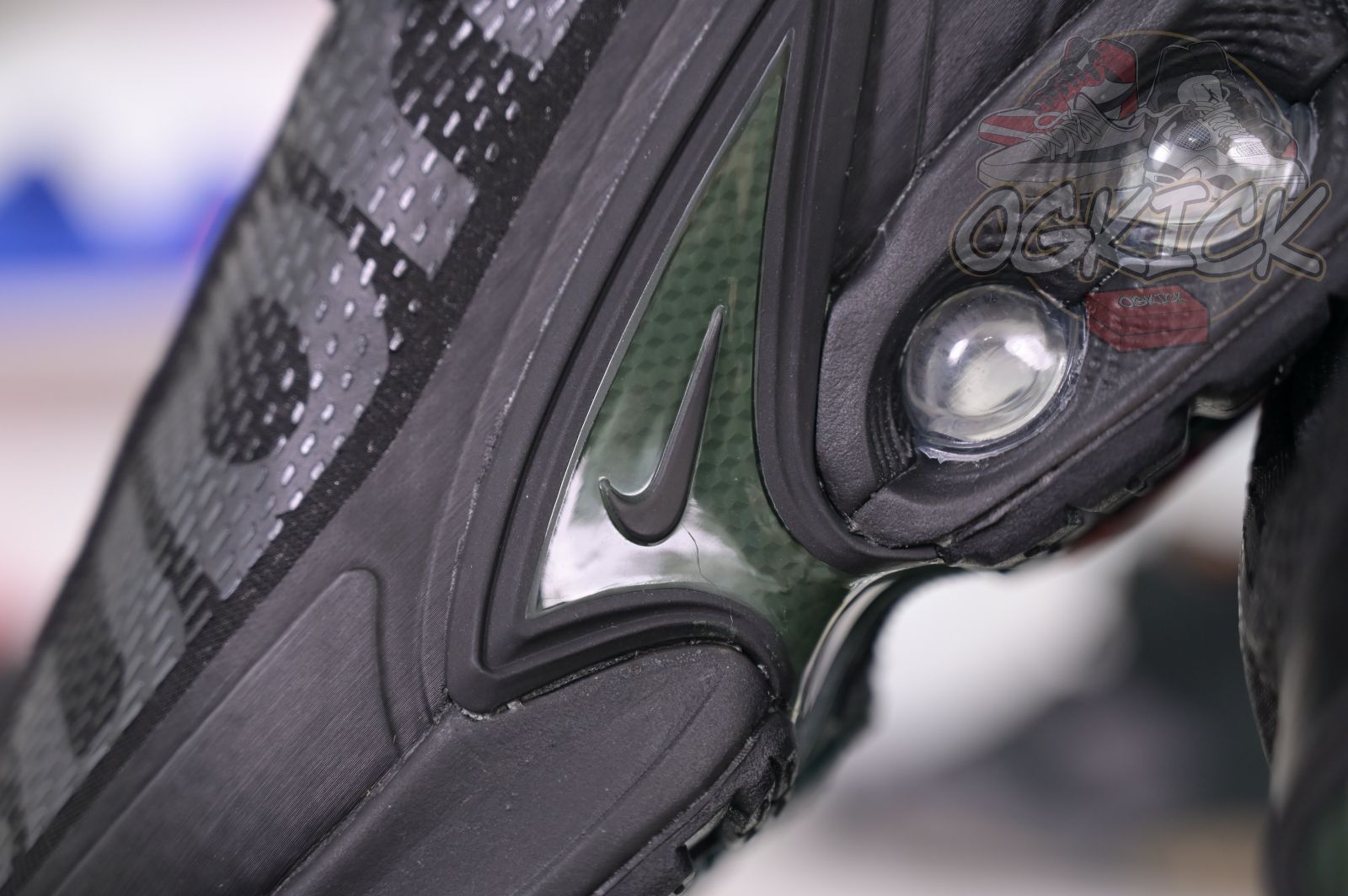 Supreme x Nike Air Max Dn