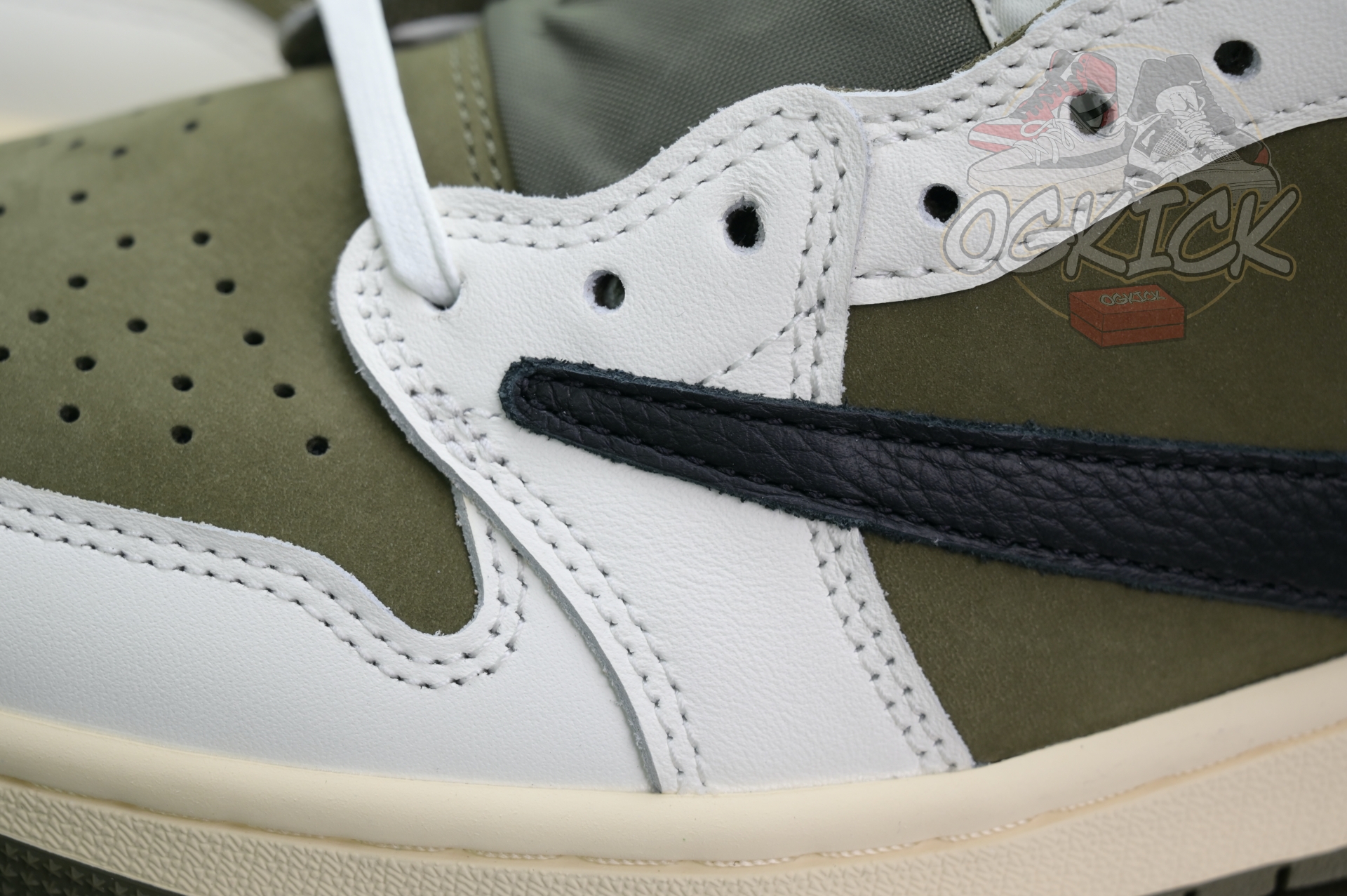 Travis Scott x Jordan Air Jordan 1 Low OG “Medium Olive”