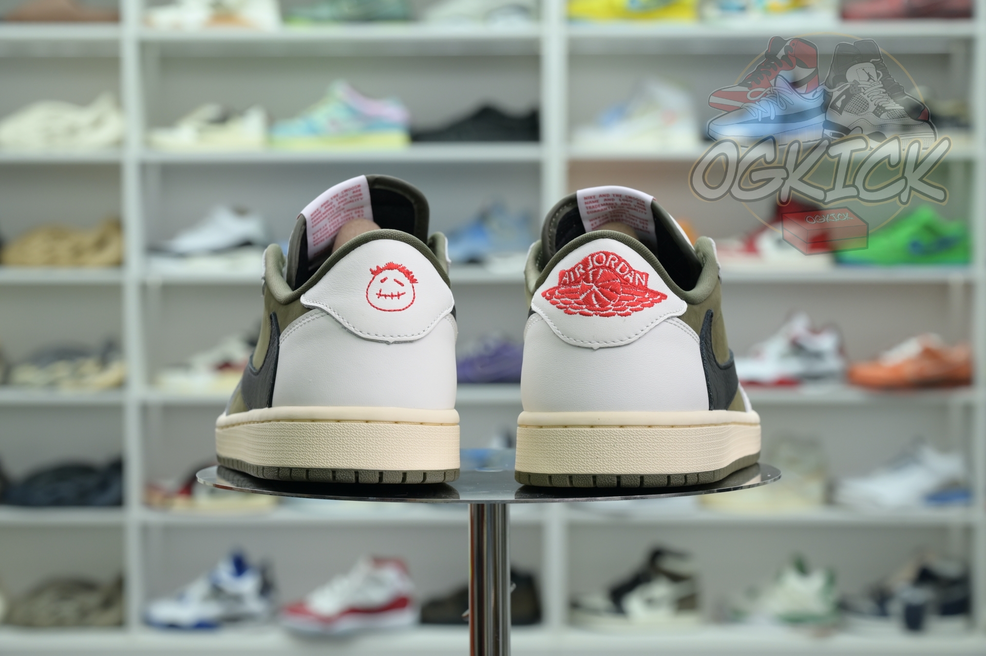Travis Scott x Jordan Air Jordan 1 Low OG “Medium Olive”