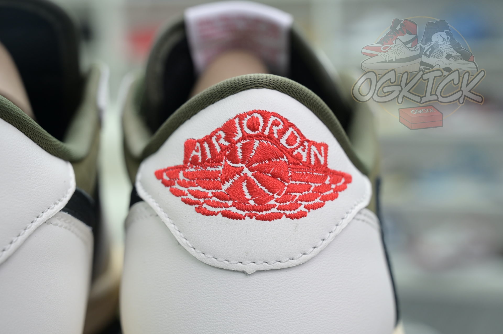 Travis Scott x Jordan Air Jordan 1 Low OG “Medium Olive”