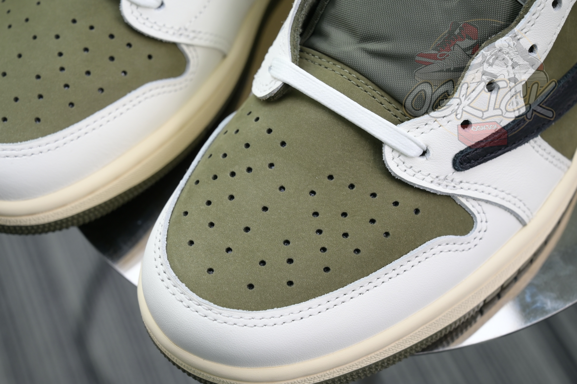 Travis Scott x Jordan Air Jordan 1 Low OG “Medium Olive”