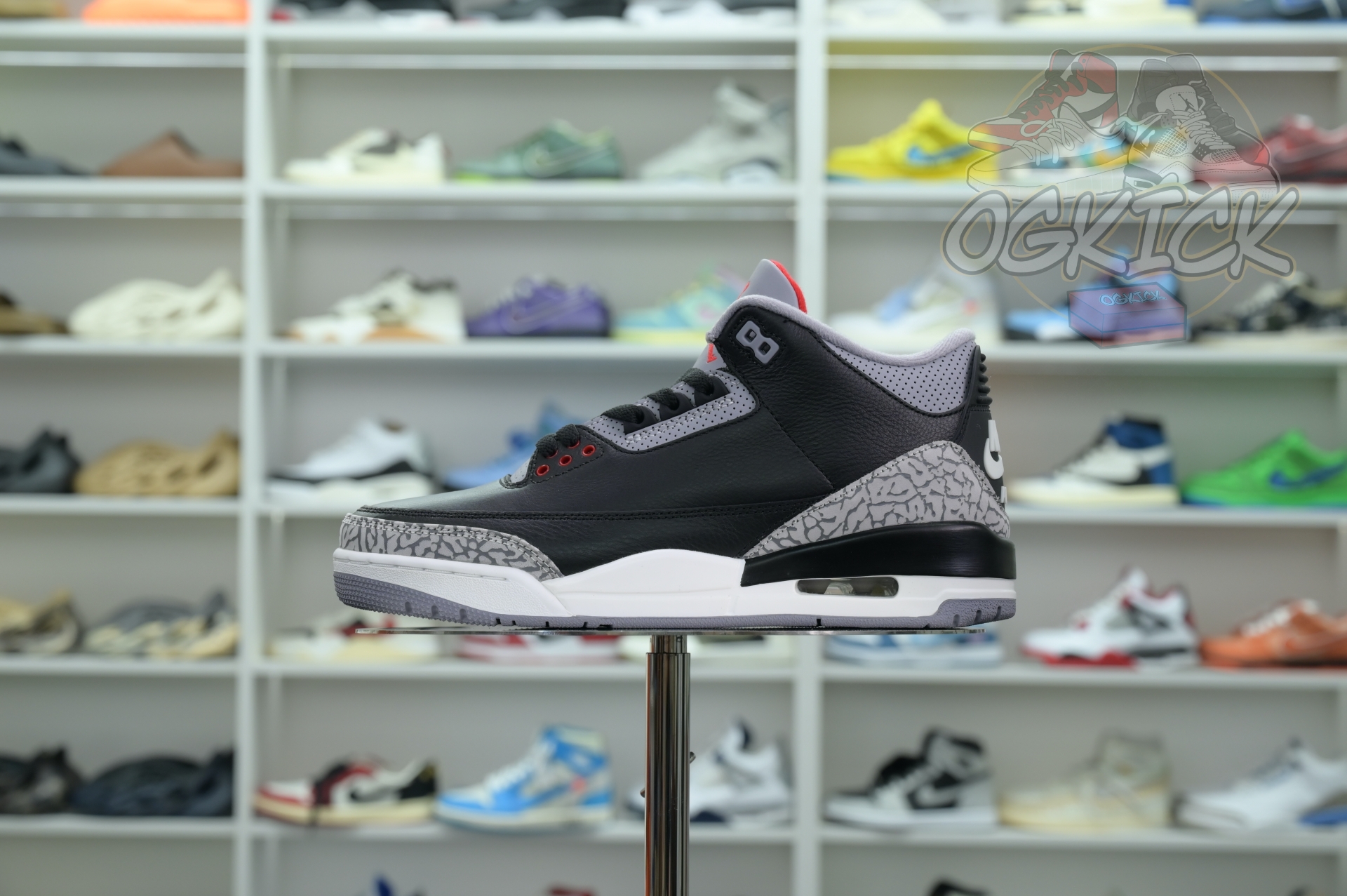 Air Jordan 3“Black Cement Reimagined”