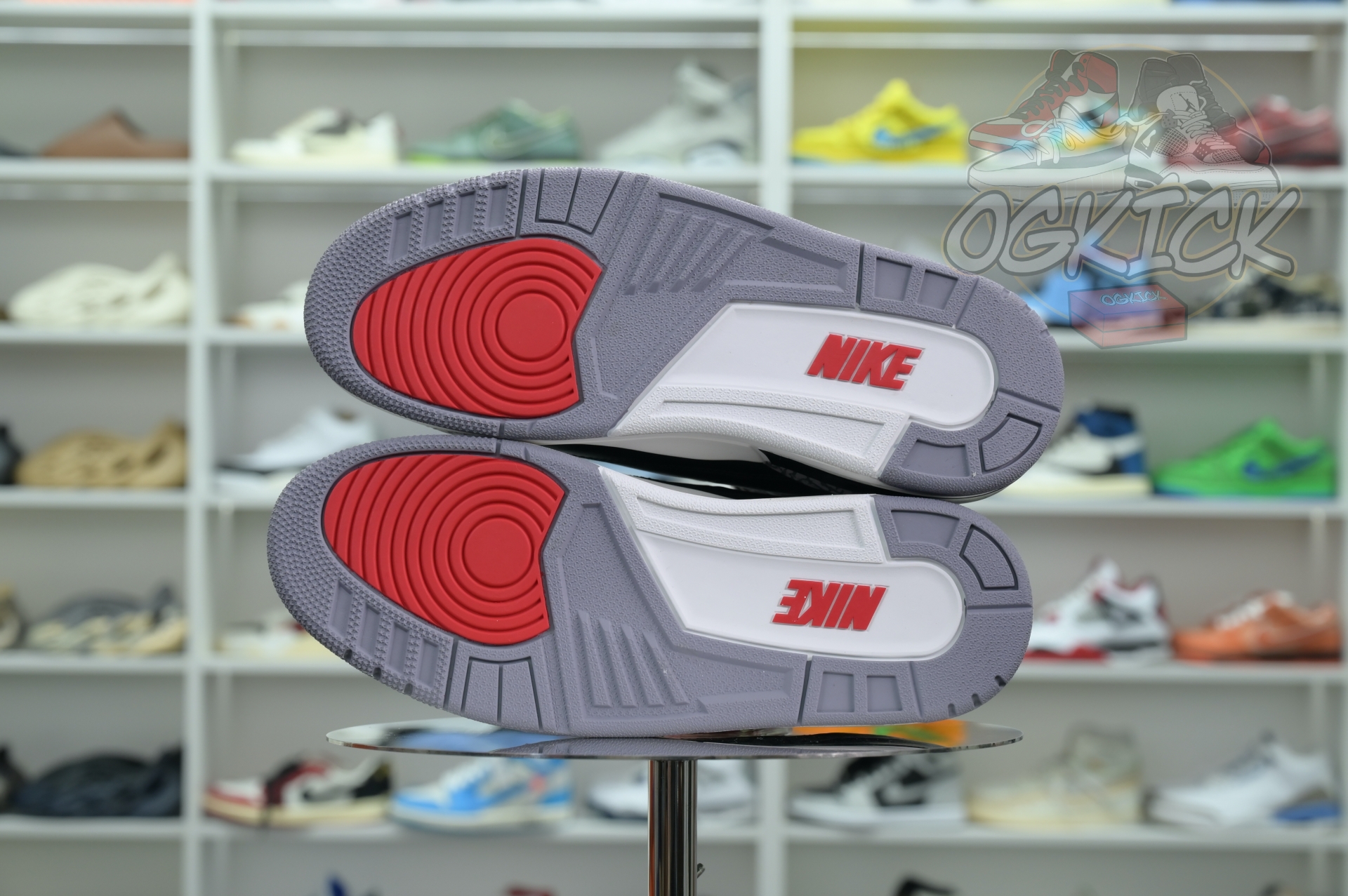 Air Jordan 3“Black Cement Reimagined”