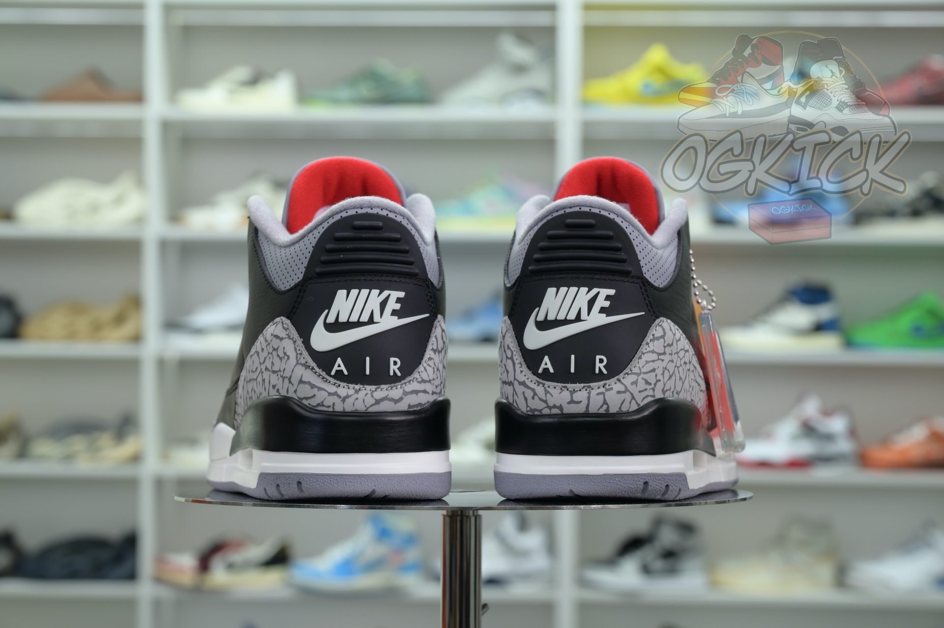 Air Jordan 3“Black Cement Reimagined”