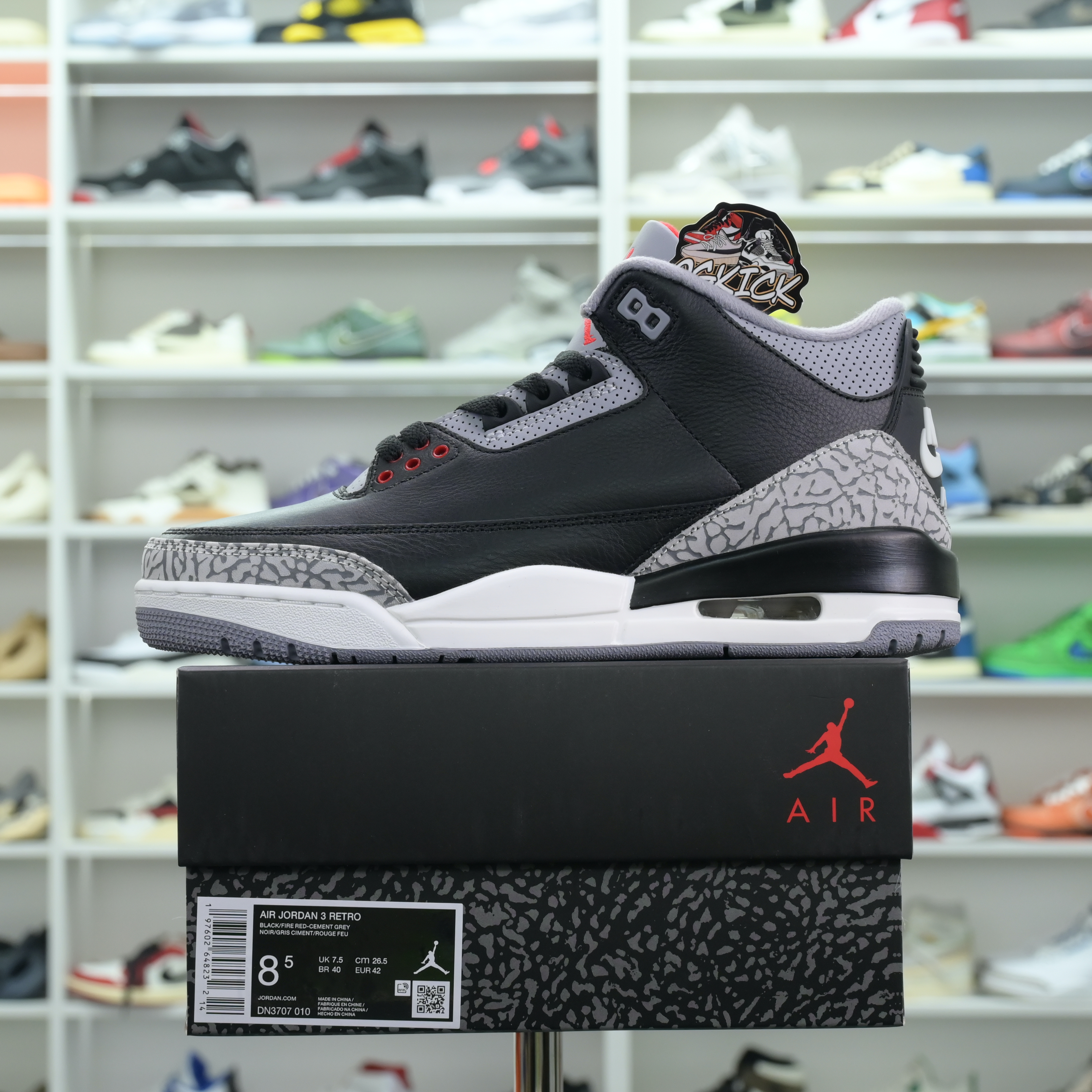 Air Jordan 3“Black Cement Reimagined”