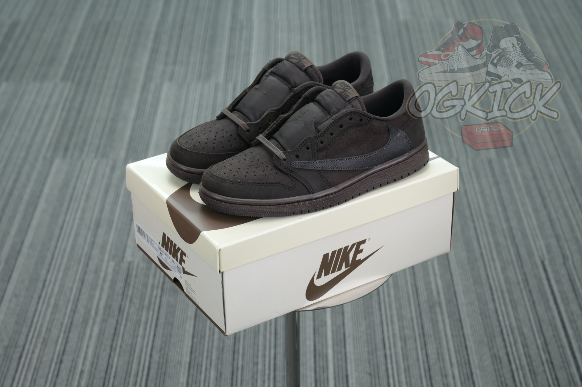 Travis Scott x Jordan Air Jordan 1 Low OG“Velvet Brown”