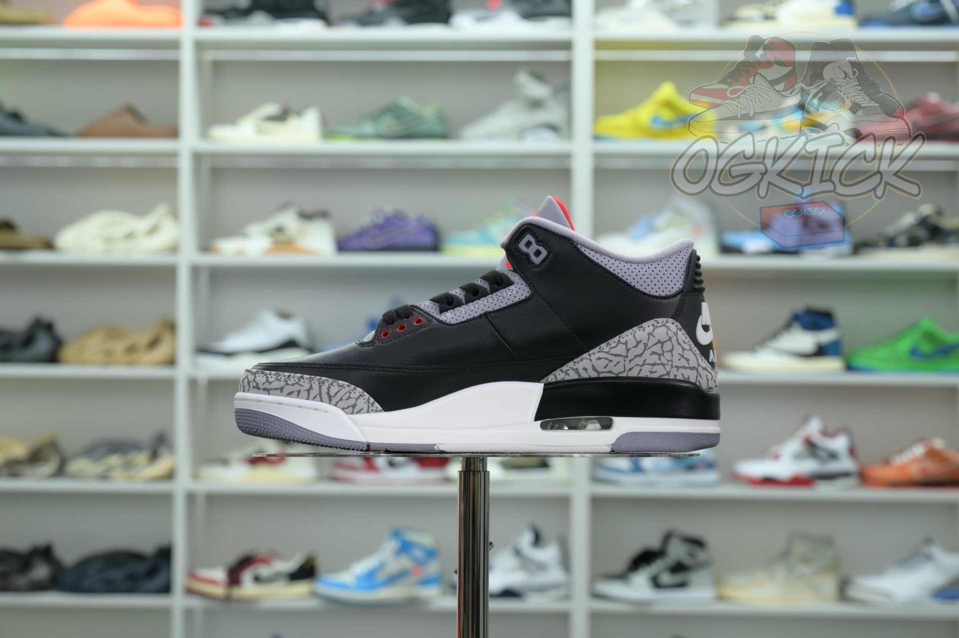 Air Jordan 3“Black Cement Reimagined”