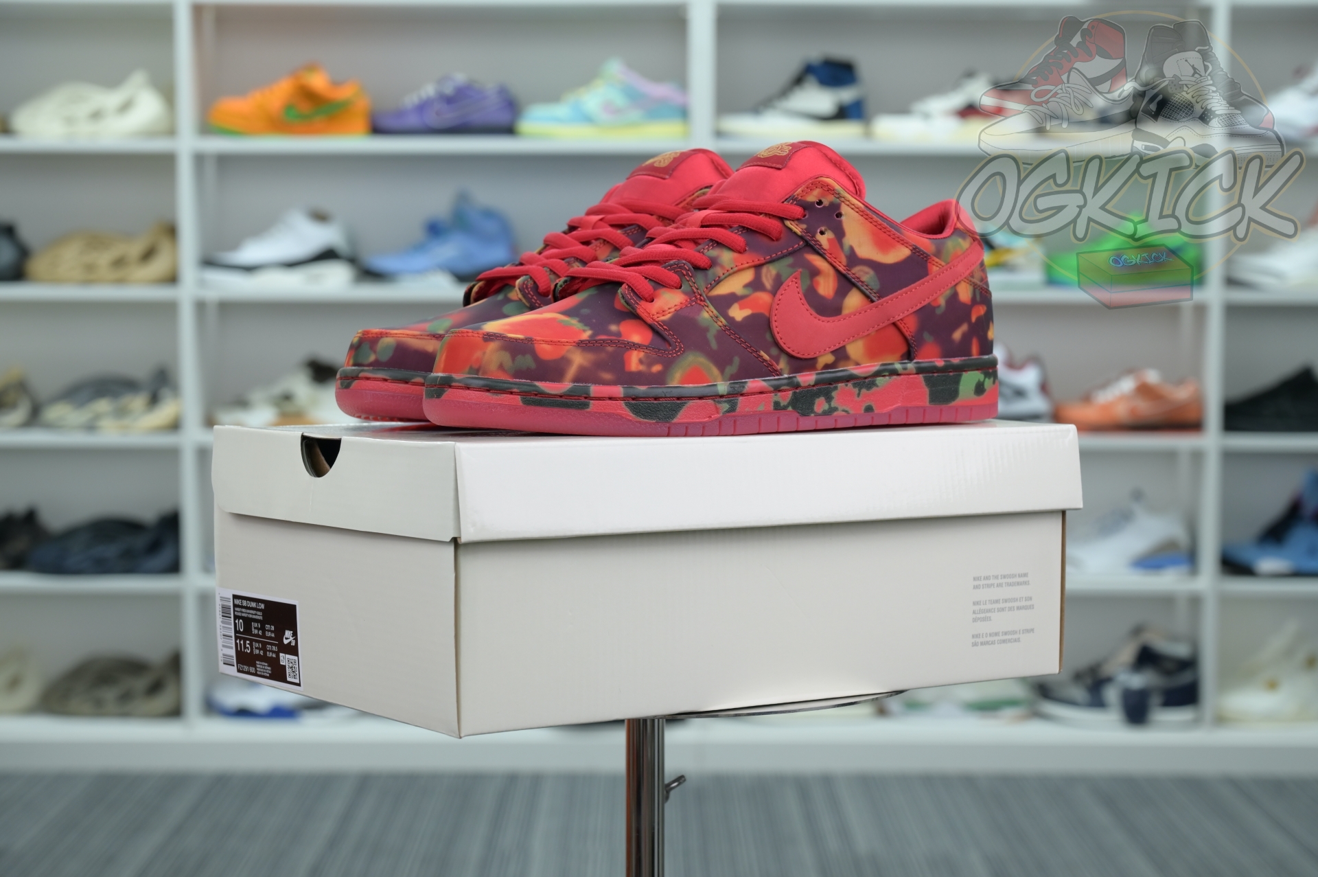 The Wizard of Oz x Nike SBDunk Low“Ruby Slipper”