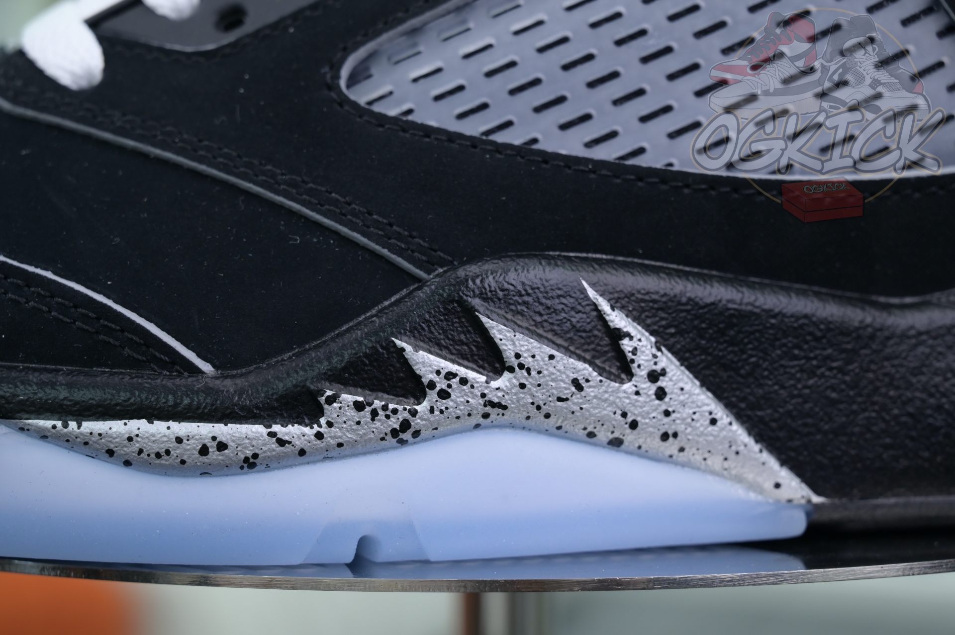 Jordan Air Jordan 5“BLACK METALLIC REIMAGINED”