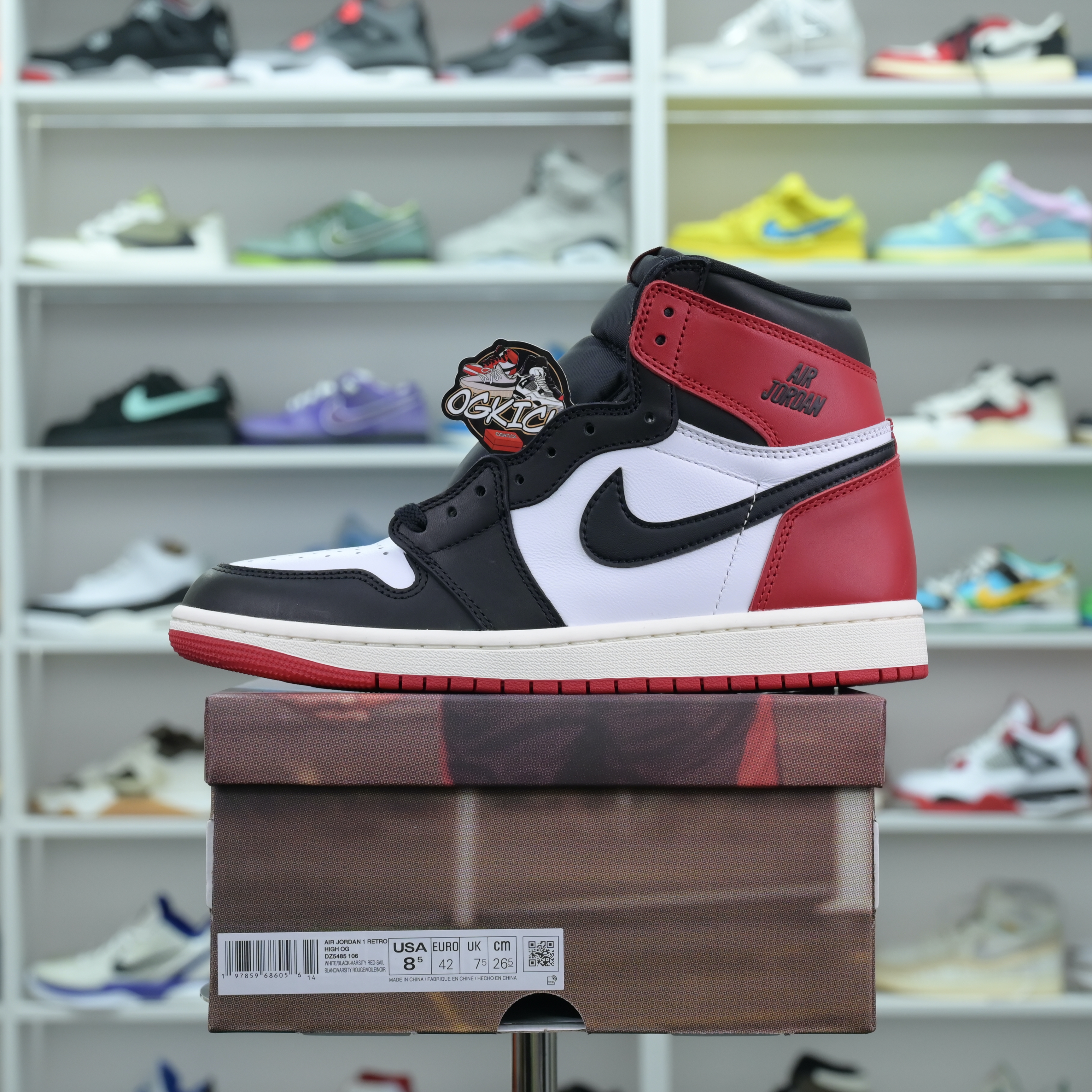 Jordan Air Jordan 1High OG“Black Toe Reimagined”