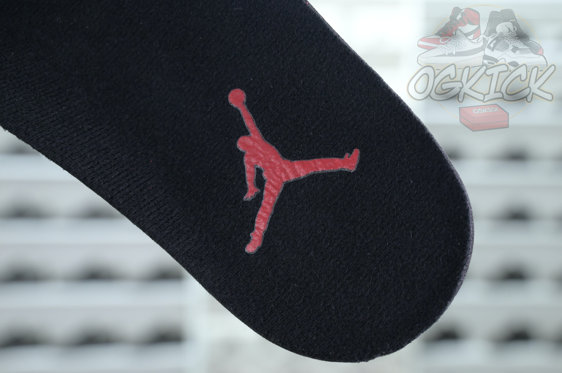 Air Jordan 12 Flu Game 2025