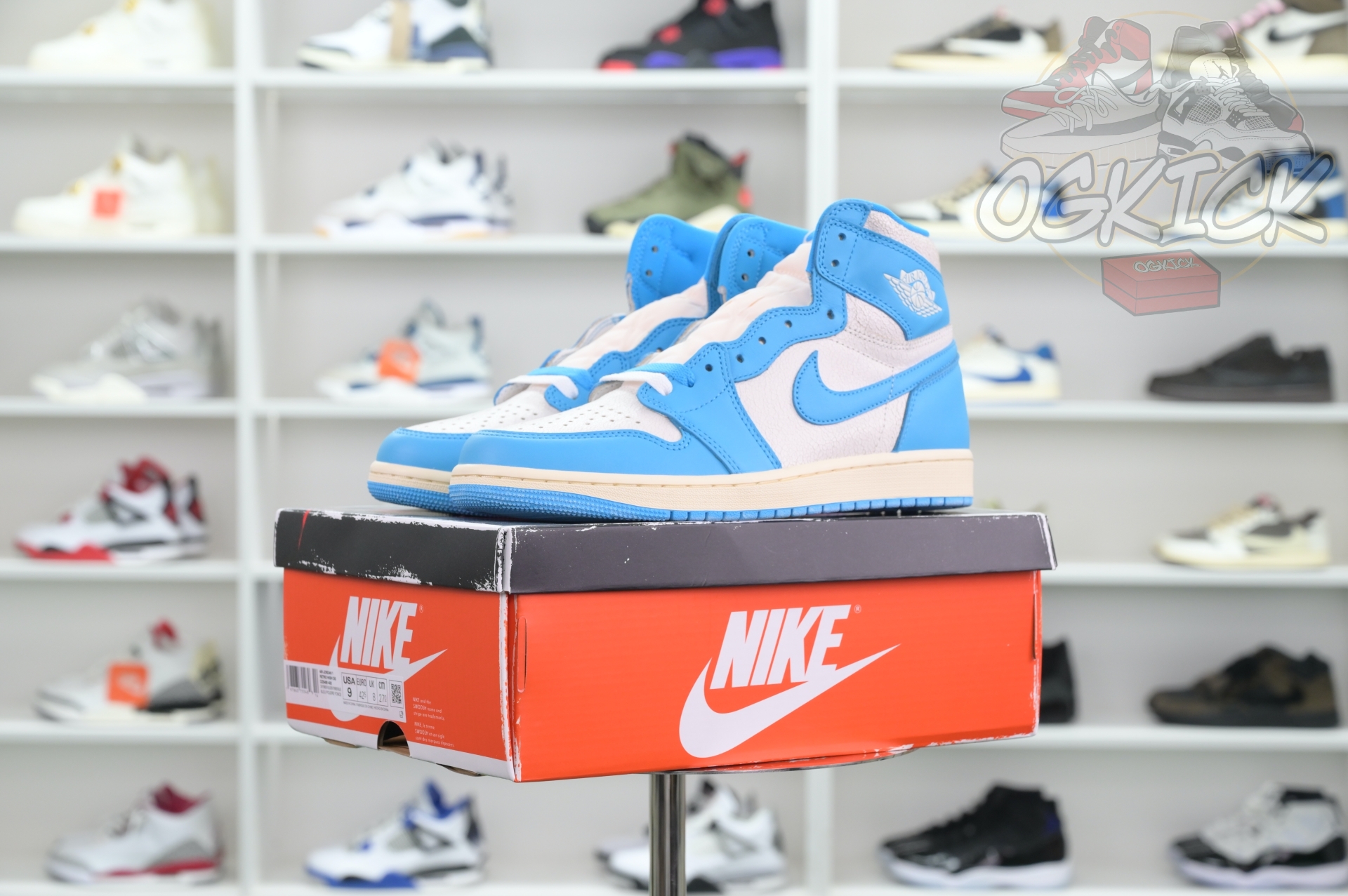 Air Jordan 1 High OG“UNC Reimagined”