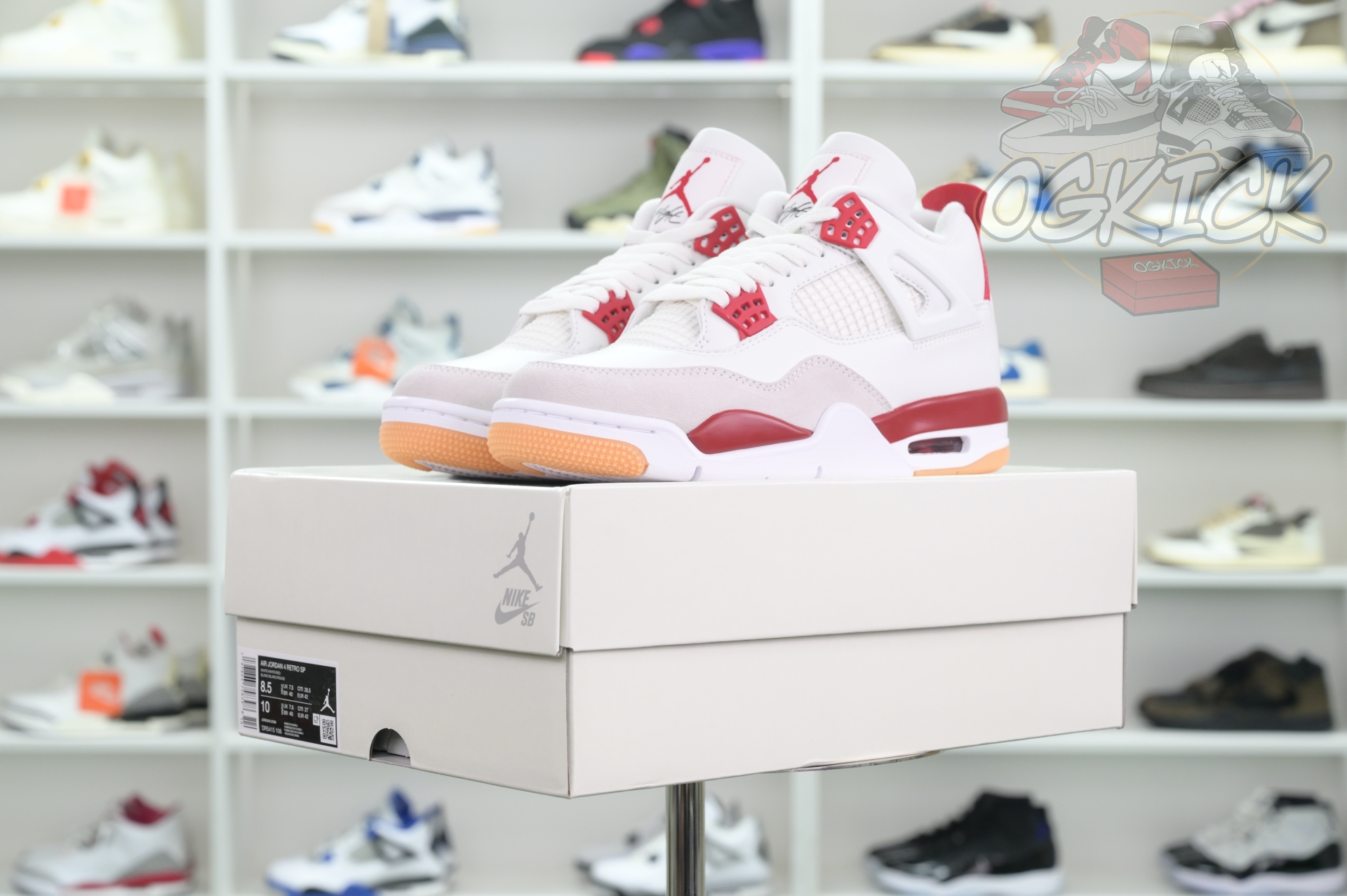 Nike SB x Jordan Air Jordan4“Varsity Red”