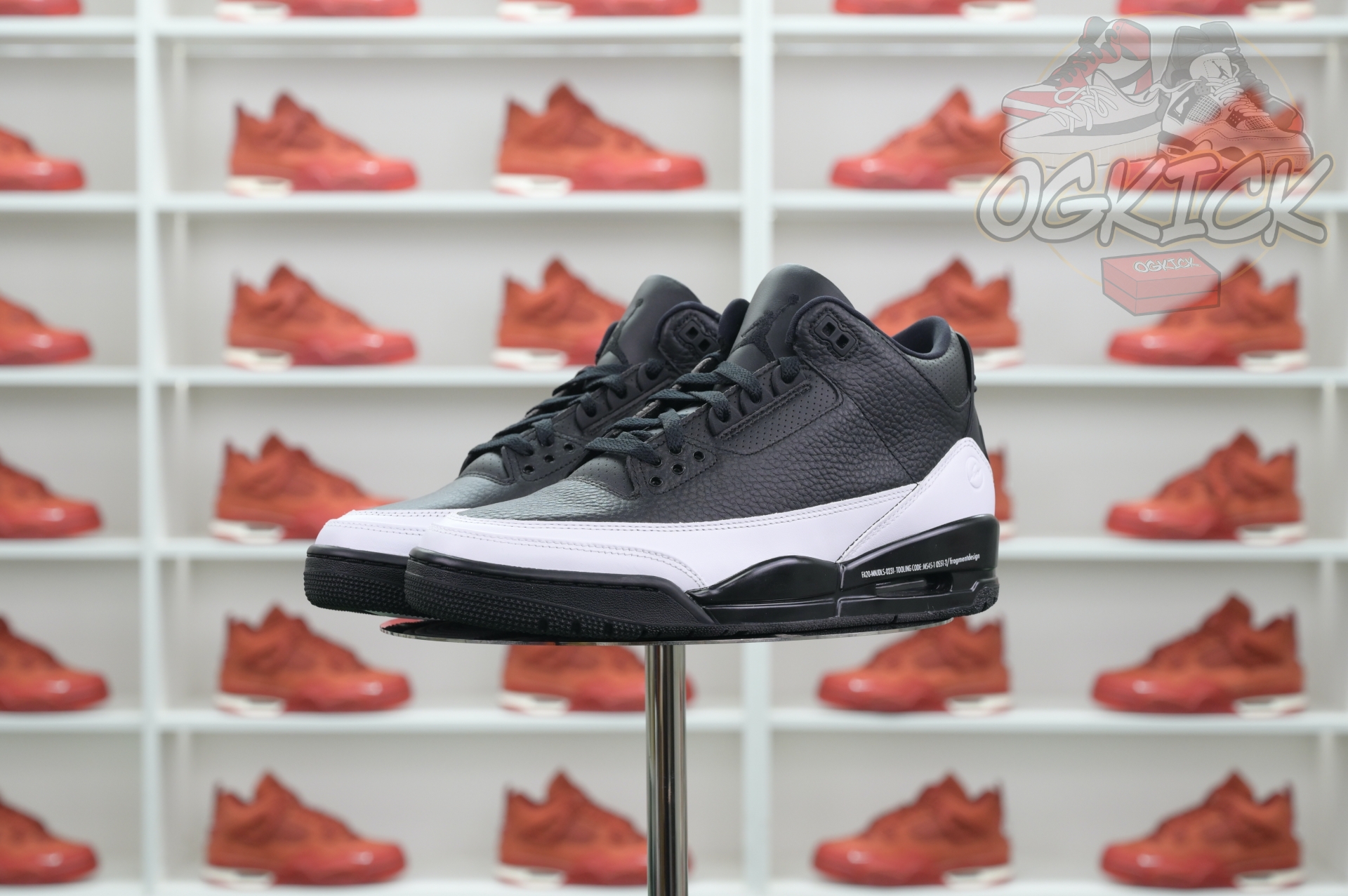 Fragment Design x Jordan Air Jordan 3“Black/ White”  DA3595-001