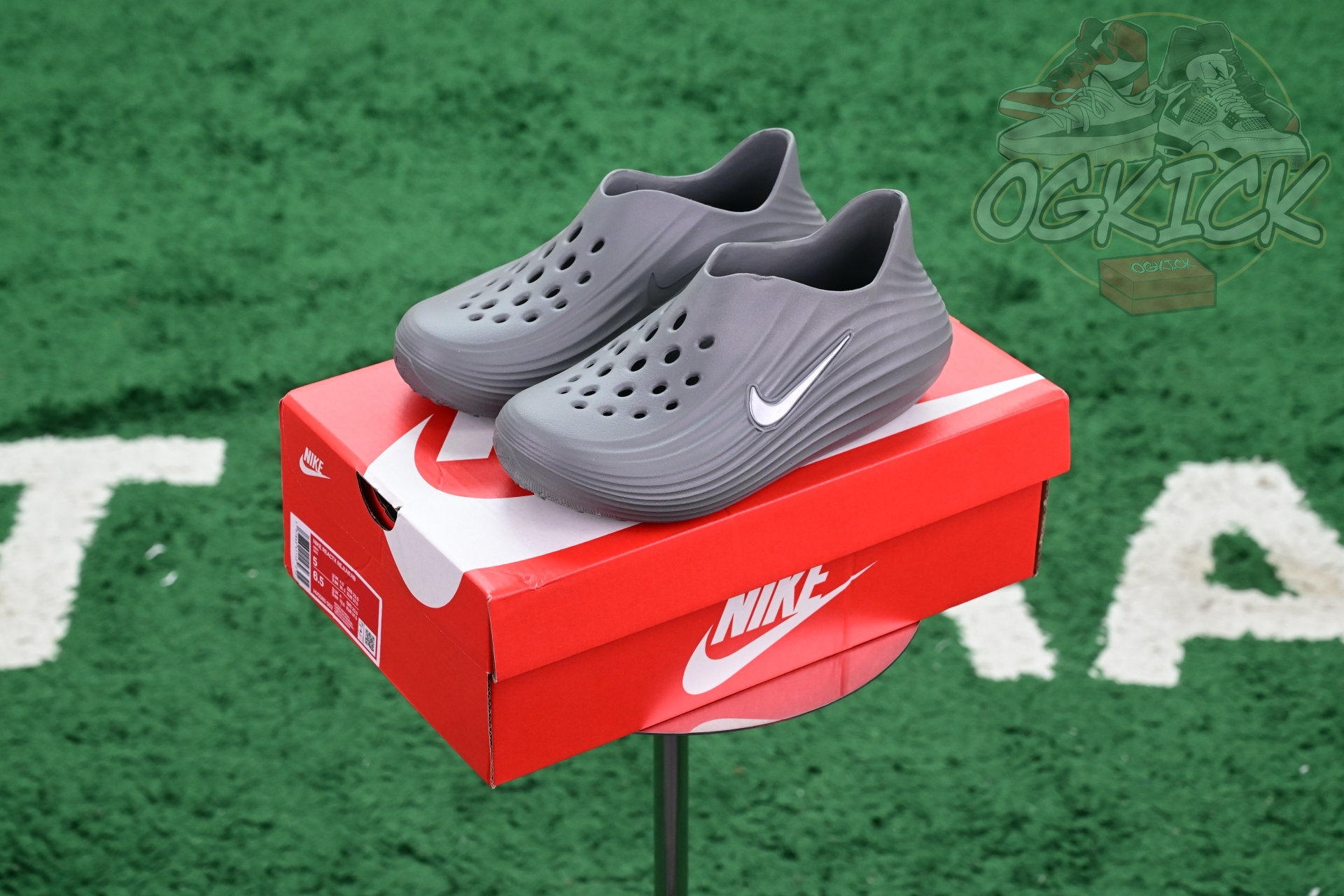 Nike ReactX Rejuven8  HV5060-002