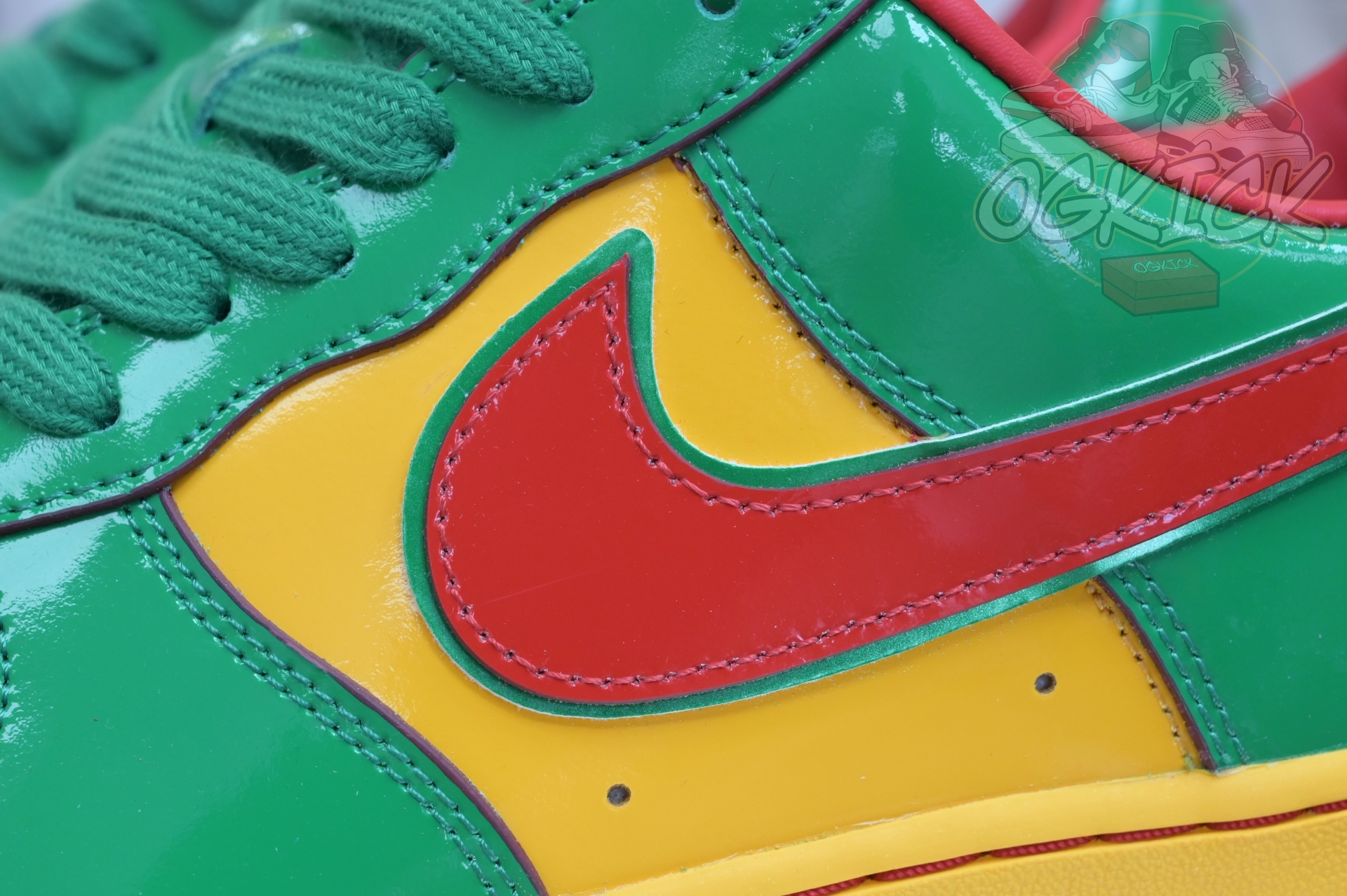 Nike Air Force 1 IH4383-300