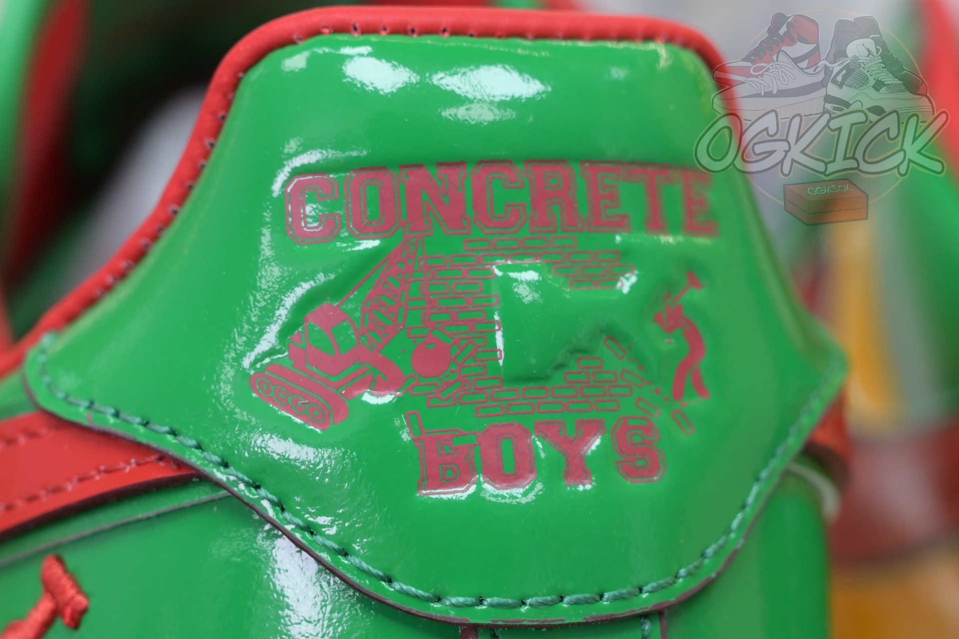 Nike Air Force 1 IH4383-300