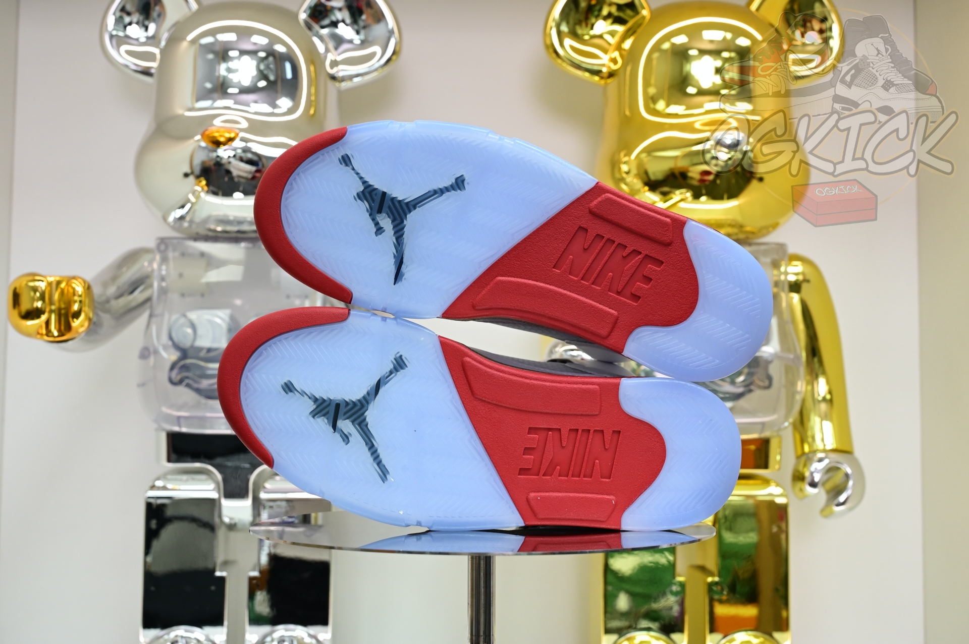 Air Jordan 5 Fire Red“Black Tongue”  HQ7978-101