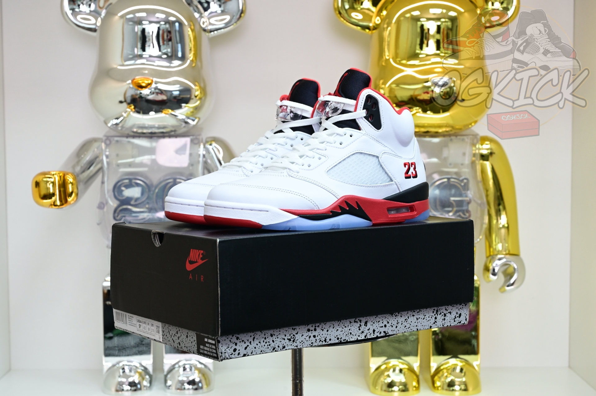 Air Jordan 5 Fire Red“Black Tongue”  HQ7978-101
