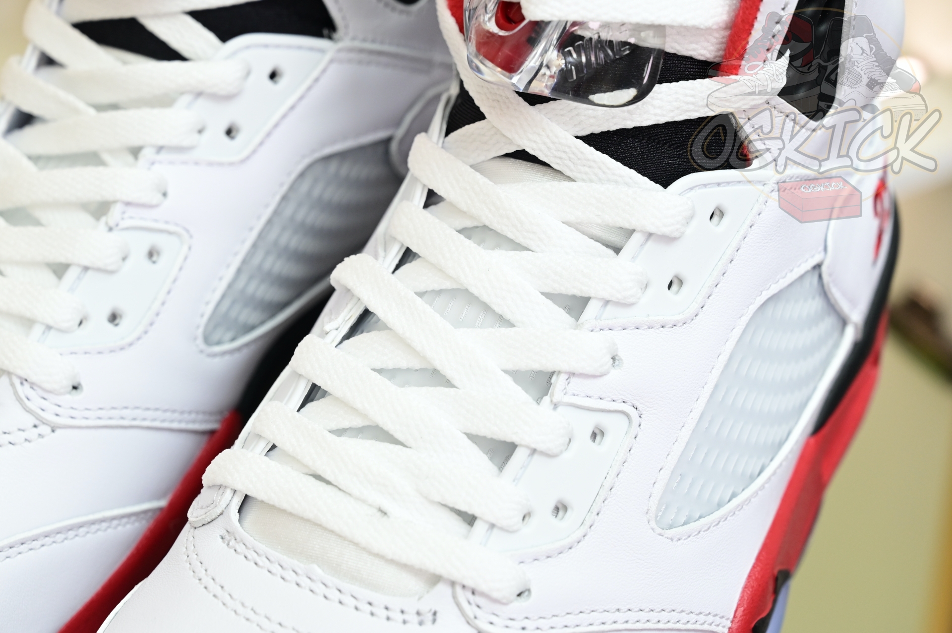 Air Jordan 5 Fire Red“Black Tongue”  HQ7978-101