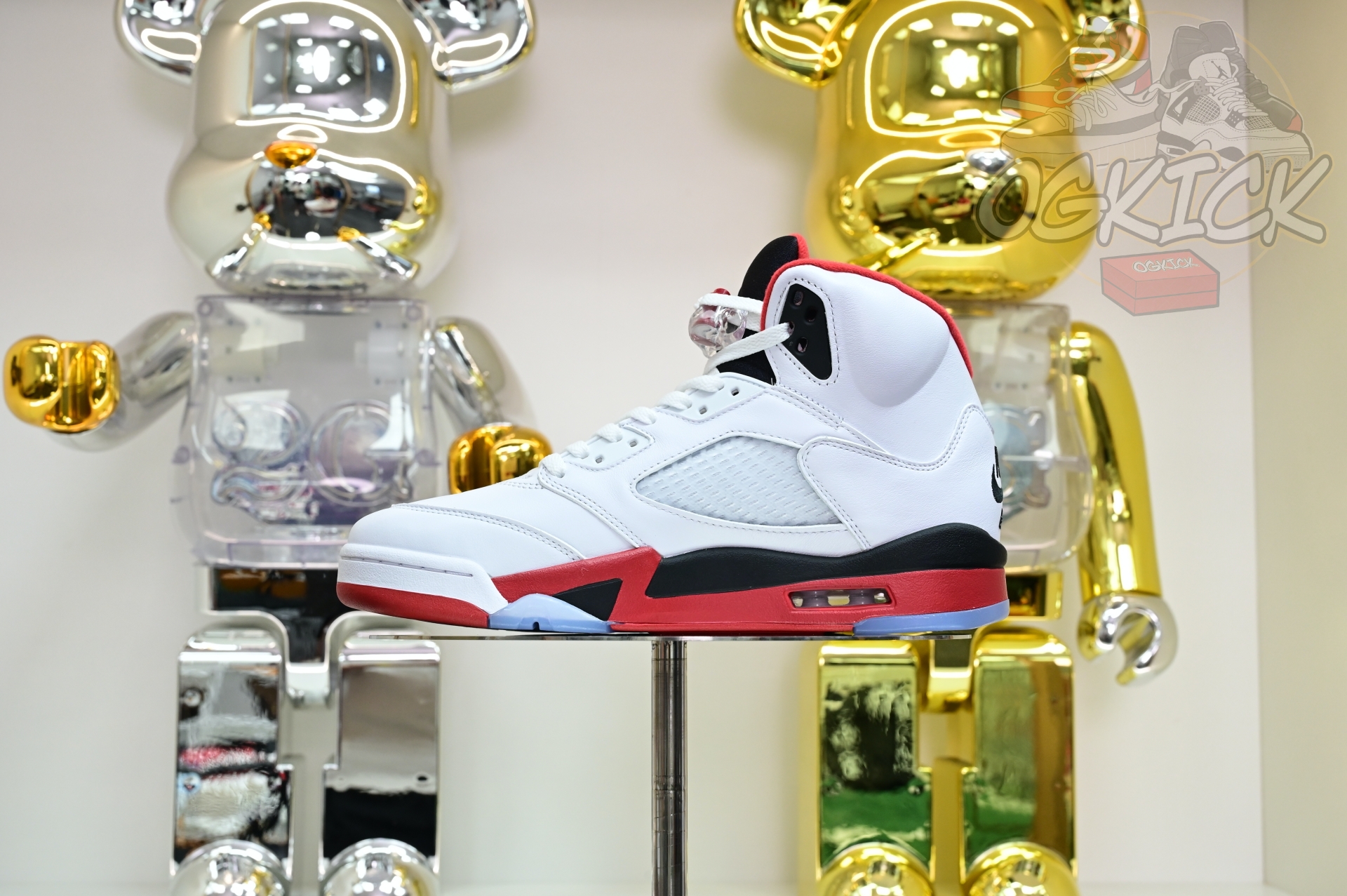 Air Jordan 5 Fire Red“Black Tongue”  HQ7978-101