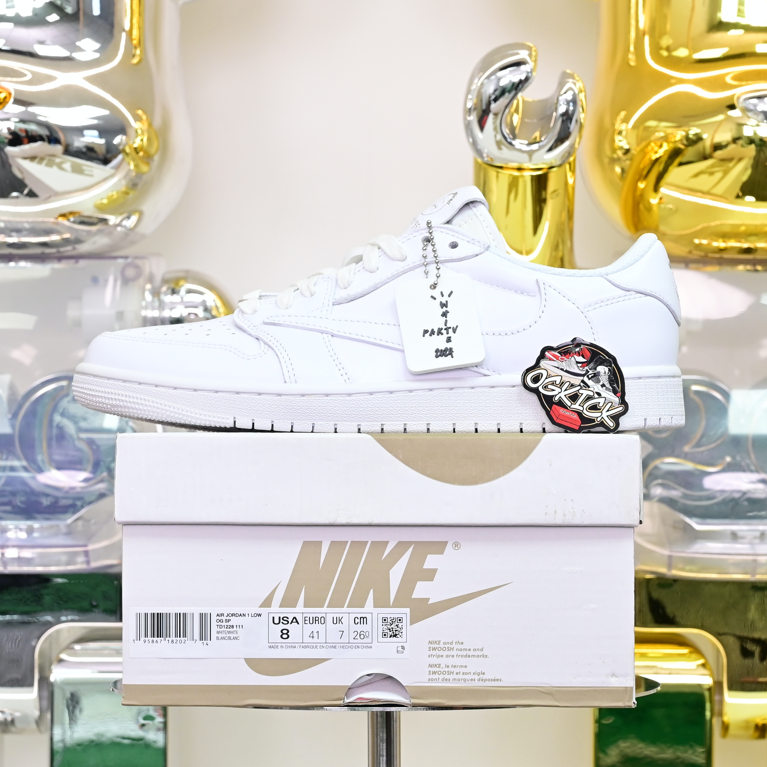 Travis Scott  x Air Jordan 1 TD1228-111