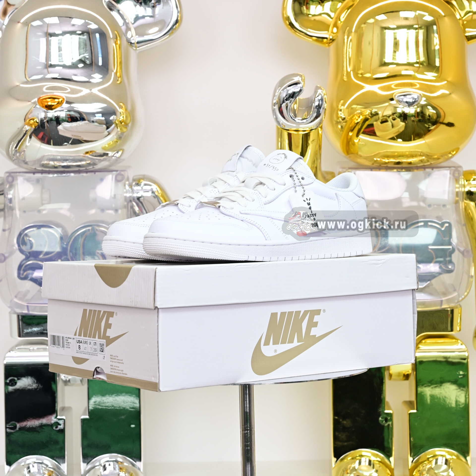 Travis Scott  x Air Jordan 1 TD1228-111